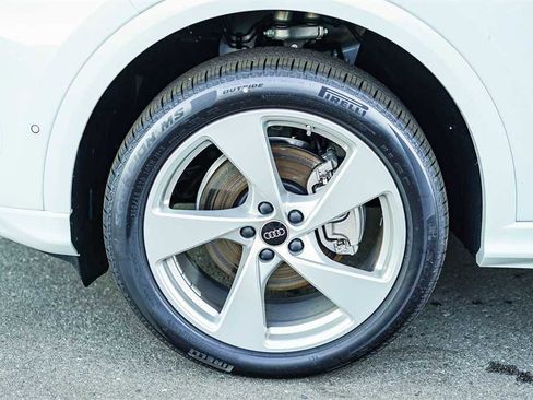 New 2025 Audi Q5 Premium Plus image 9