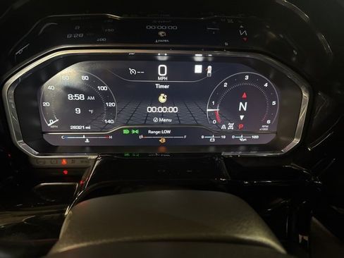 Used 2023 GMC Sierra 1500 SLT image 13