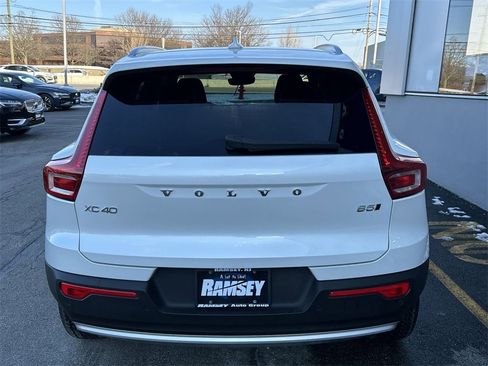Certified 2023 Volvo XC40 B5 Core w/ Convenience Package image 25