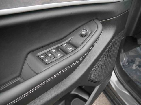 New 2025 Jeep Grand Cherokee Limited image 29