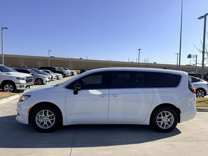 Used 2025 Chrysler Voyager LX