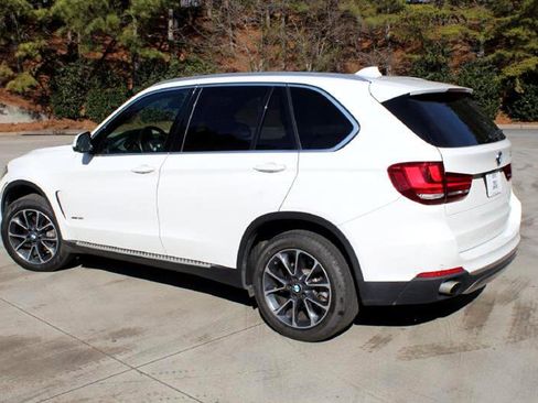 Used 2017 BMW X5 xDrive35i w/ Premium Package image 3