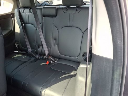 Used 2023 Honda Pilot Elite image 14