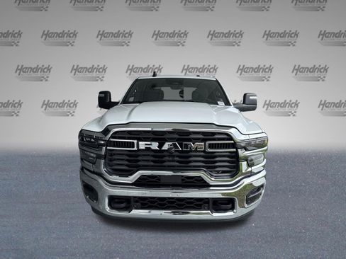 Used 2025 RAM 2500 Big Horn AWD/4WD image 3