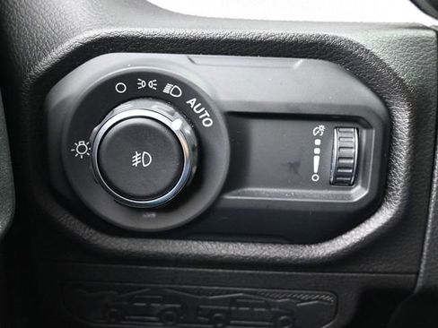 Used 2024 Jeep Wrangler Willys image 21