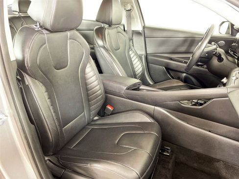 Used 2024 Hyundai Elantra Limited FWD image 28