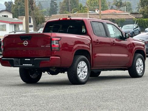 Used 2023 Nissan Frontier SV image 4