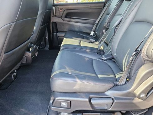 Used 2025 Honda Odyssey Sport-L image 17