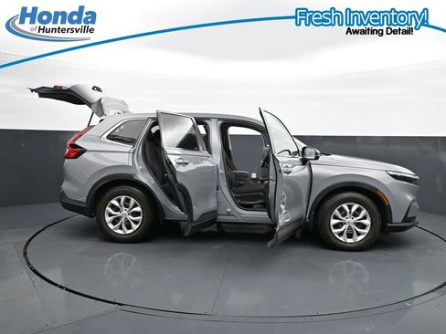 Used 2025 Honda CR-V LX image 49