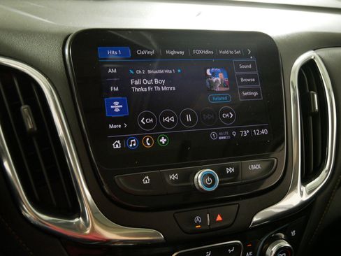 Used 2023 Chevrolet Equinox Premier AWD/4WD image 22