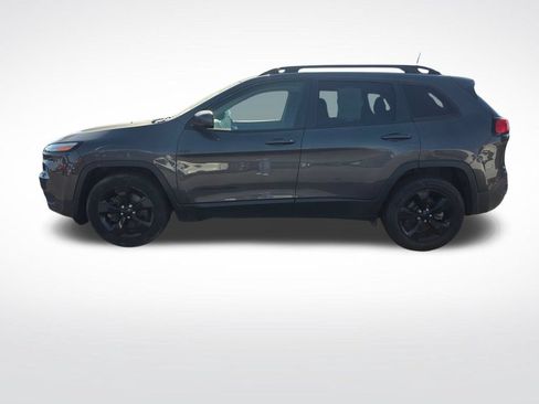 Used 2018 Jeep Cherokee Limited w/ High Altitude Package AWD/4WD image 7
