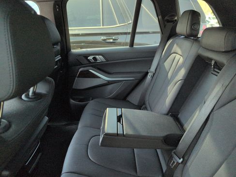 Used 2021 BMW X5 sDrive40i w/ Premium Package RWD image 6