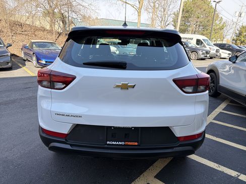 Used 2023 Chevrolet TrailBlazer LS image 6