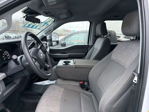 Used 2024 Ford F350 XLT image 5