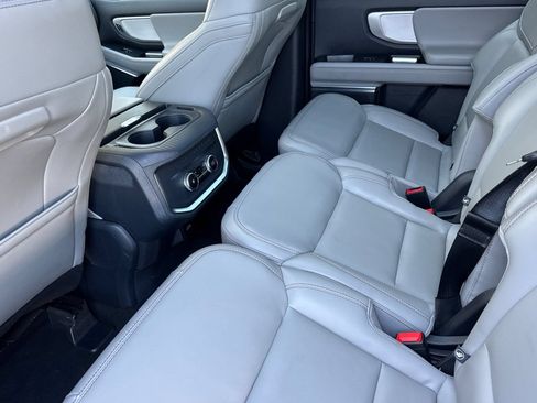 Certified 2025 Ford Expedition Max Active AWD/4WD image 11
