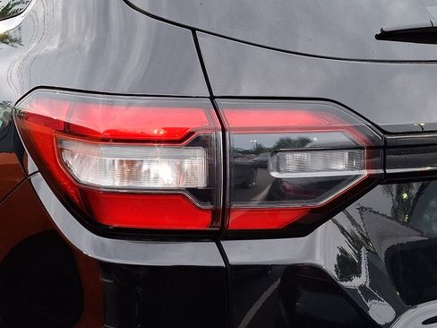 Used 2024 Honda Pilot Touring image 8