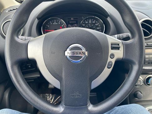 Used 2013 Nissan Rogue S AWD/4WD image 18