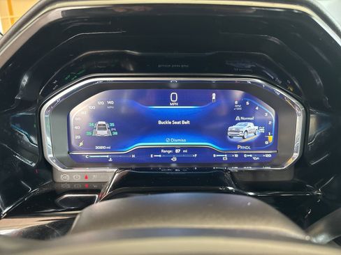 Used 2024 Chevrolet Silverado 1500 LT image 23