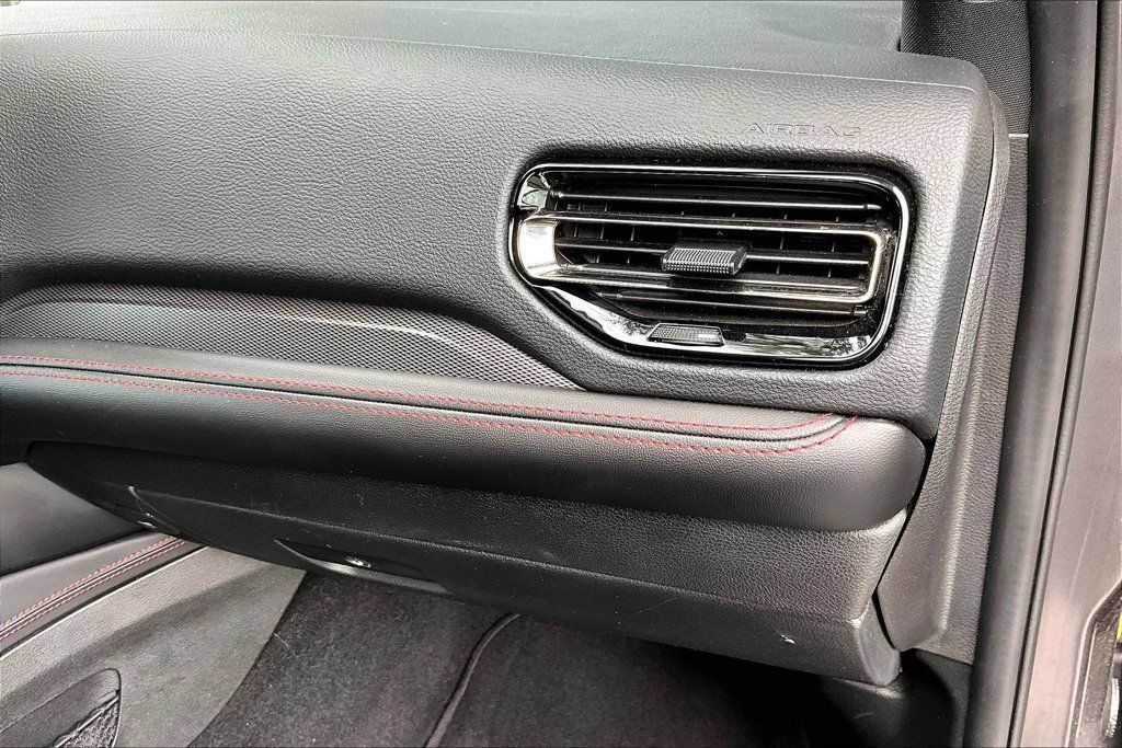Used 2025 Dodge Durango R/T AWD/4WD image 26