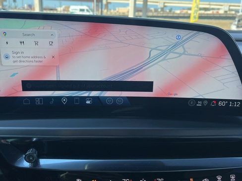 Used 2024 Cadillac Lyriq Luxury image 18