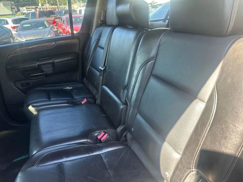 Used 2012 Nissan Armada Platinum image 12