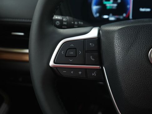 Used 2025 Toyota Grand Highlander AWD image 27