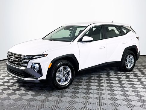 Used 2026 Hyundai Tucson SE FWD image 4