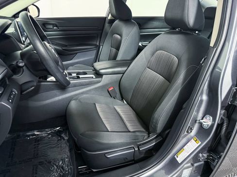 Certified 2025 Nissan Altima 2.5 S FWD image 15