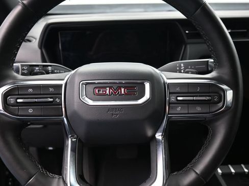 Used 2025 GMC Terrain Elevation AWD/4WD image 18