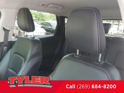 Used 2022 Ford Escape SEL w/ Technology Package AWD/4WD image 41