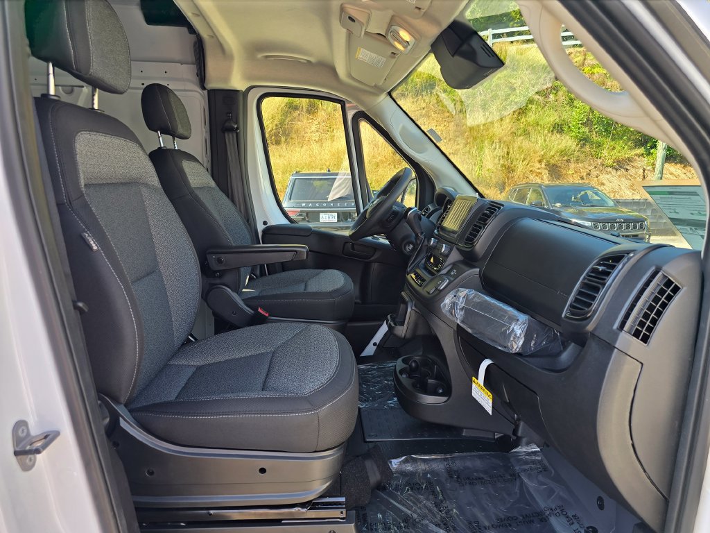 New 2026 RAM ProMaster 2500 w/ Convenience Group FWD image 24