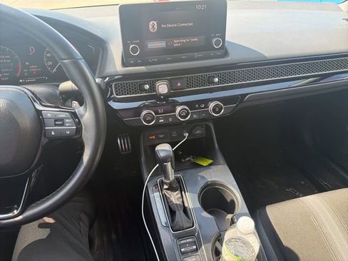 Used 2025 Honda Civic Sport image 17