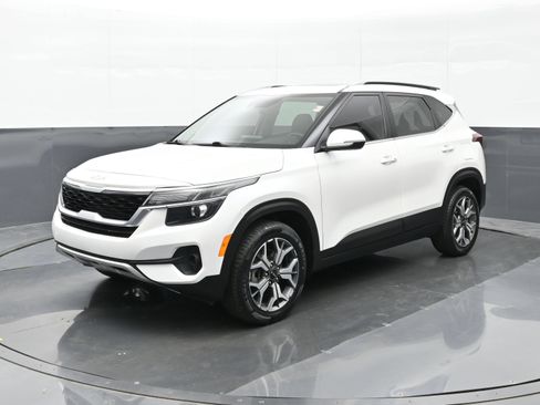 Used 2022 Kia Seltos EX AWD/4WD image 8