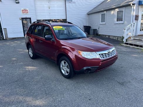 Used 2011 Subaru Forester 2.5X w/ Alloy Wheel Value Pkg AWD/4WD image 38