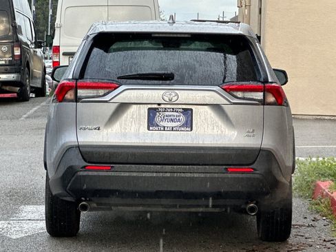 Used 2025 Toyota RAV4 LE image 5