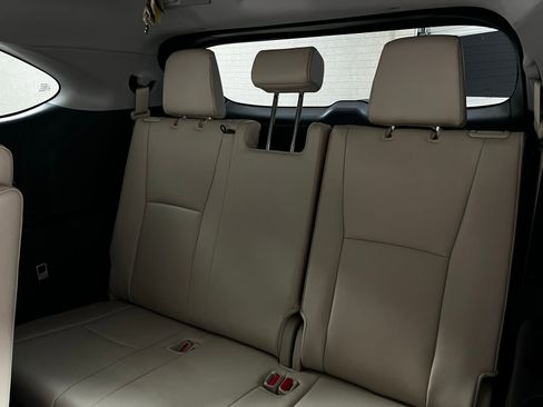 Certified 2025 Toyota Highlander Limited image 26