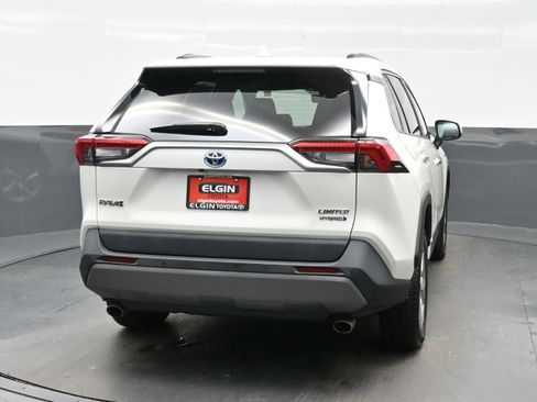 Used 2021 Toyota RAV4 Limited image 5