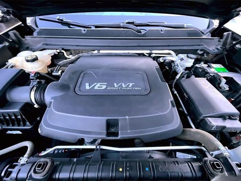 Used 2016 Chevrolet Colorado W/T w/ WT Convenience Package image 10