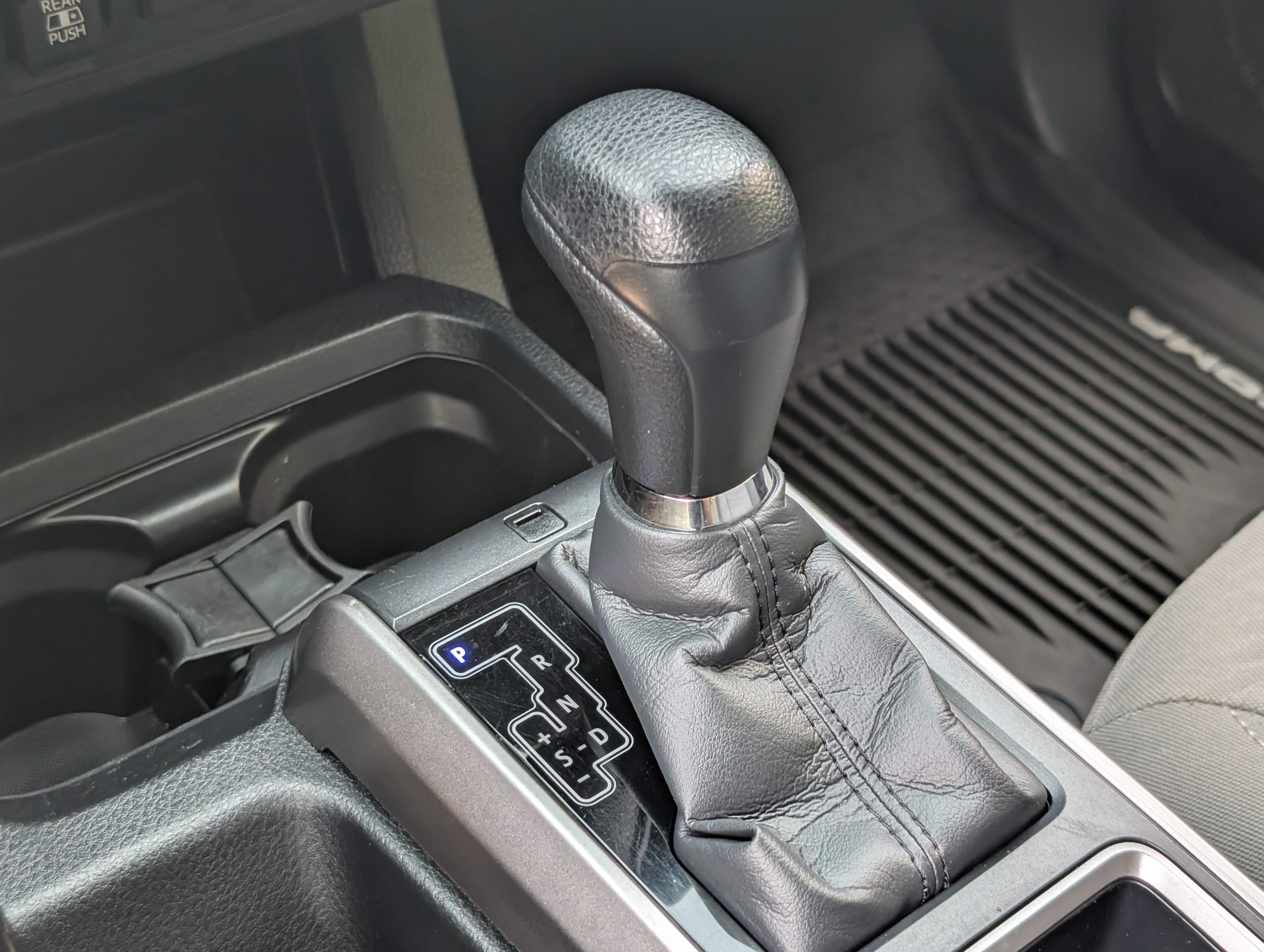 Used 2021 Toyota Tacoma SR5 RWD image 30