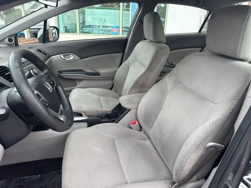 Used 2012 Honda Civic Hybrid Sedan image 12