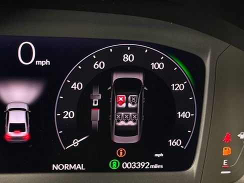 Used 2025 Honda Accord Sport image 18