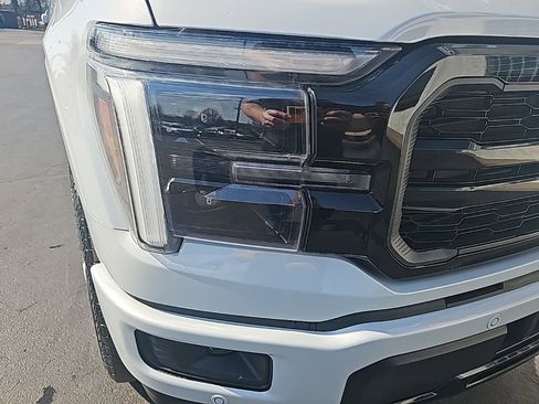 Used 2025 Ford F150 Lariat w/ Equipment Group 501A Mid image 7