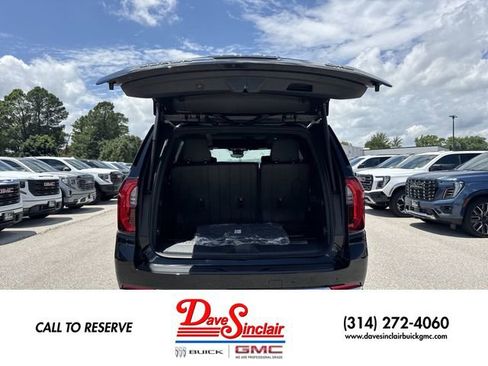 New 2026 GMC Yukon Denali w/ Denali Reserve Package AWD/4WD image 25