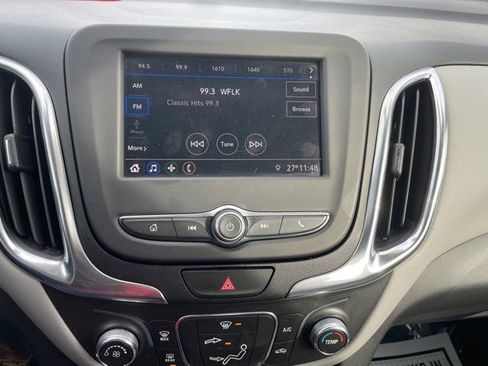 Used 2021 Chevrolet Equinox LS image 16