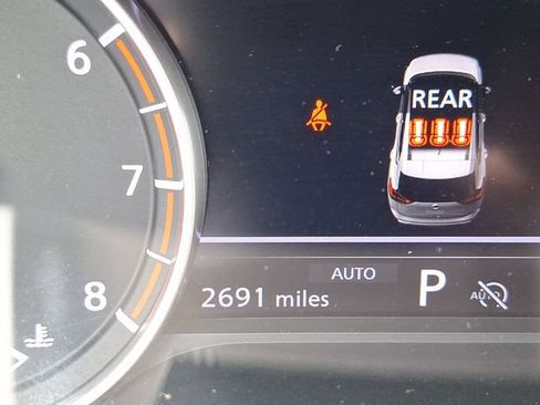 Used 2025 Nissan Rogue S AWD/4WD image 16