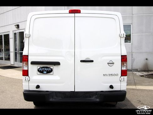 Used 2020 Nissan NV 2500 S RWD image 6