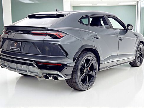 Used 2020 Lamborghini Urus image 9
