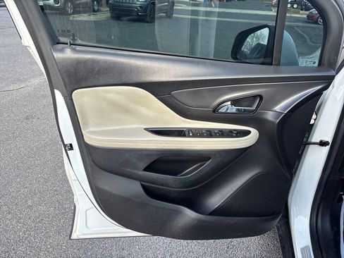 Used 2017 Buick Encore Essence image 14