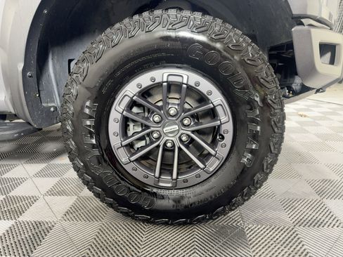 Used 2020 Ford F150 Raptor w/ Equipment Group 802A Luxury image 12