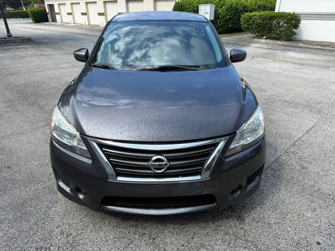 Used 2014 Nissan Sentra SR FWD image 2